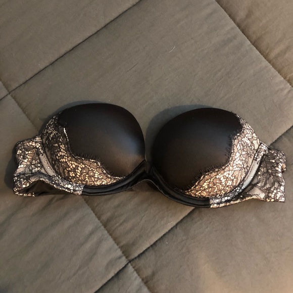 Worn once Victoria’s Secret bra - Picture 1 of 3